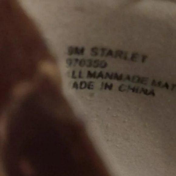 Flats - Picture 2 of 5